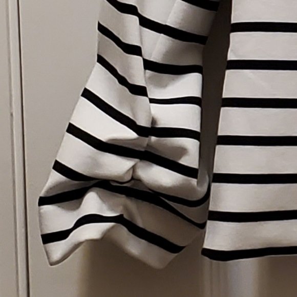 Amanda + Chelsea, Ruched Crop Sleeve, lightweight jacket, Size 12 - Picture 2 of 7